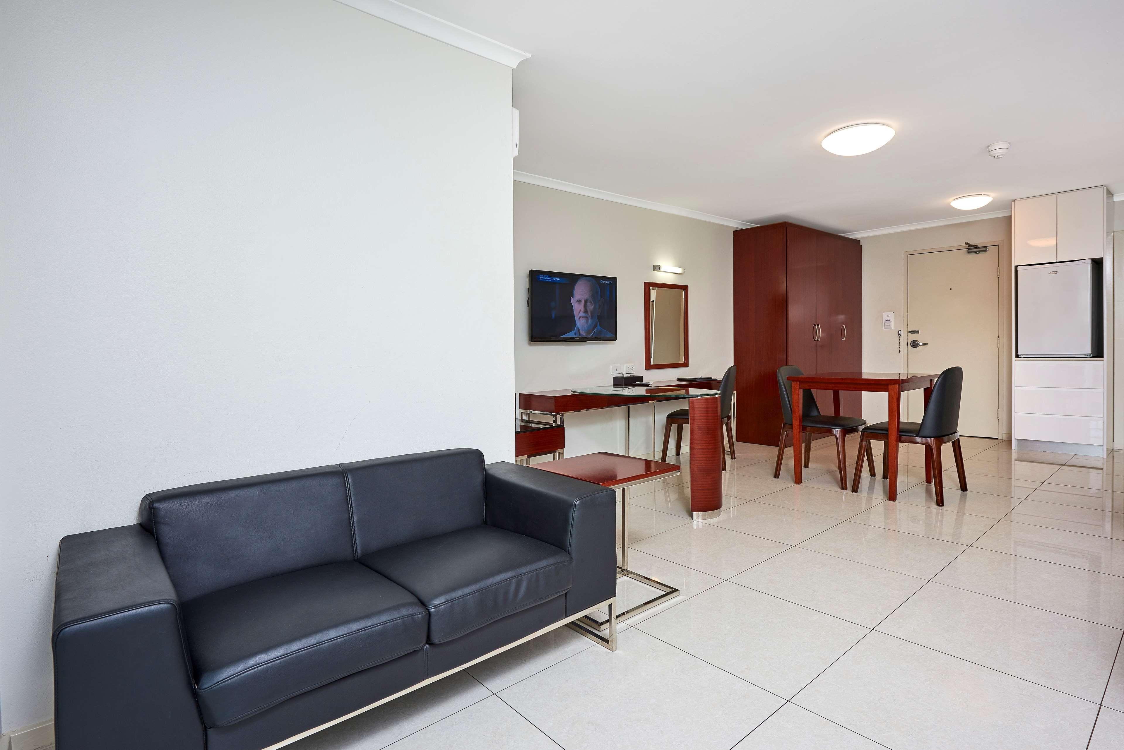 Best Western Casula Motor Inn Екстериор снимка