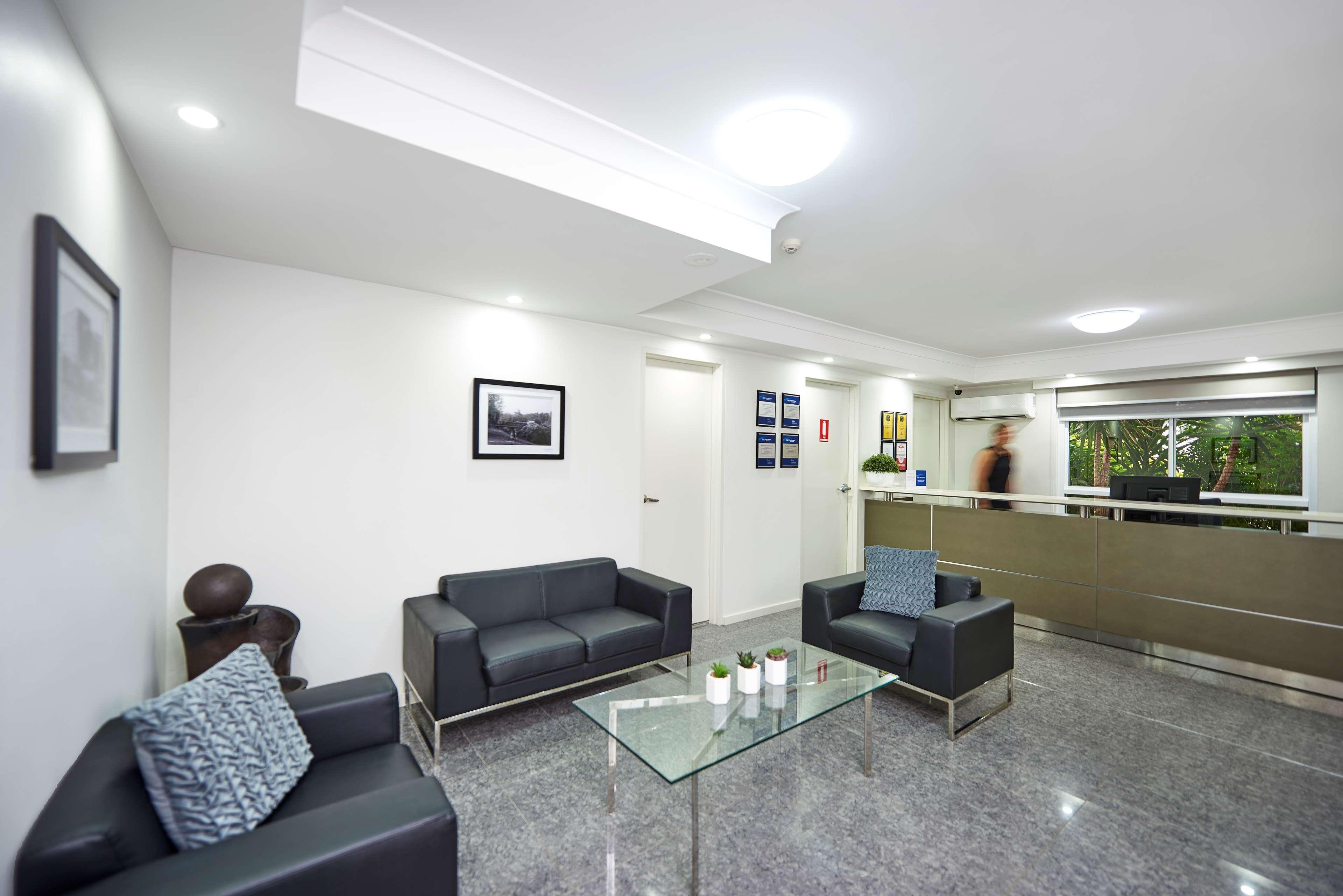 Best Western Casula Motor Inn Екстериор снимка