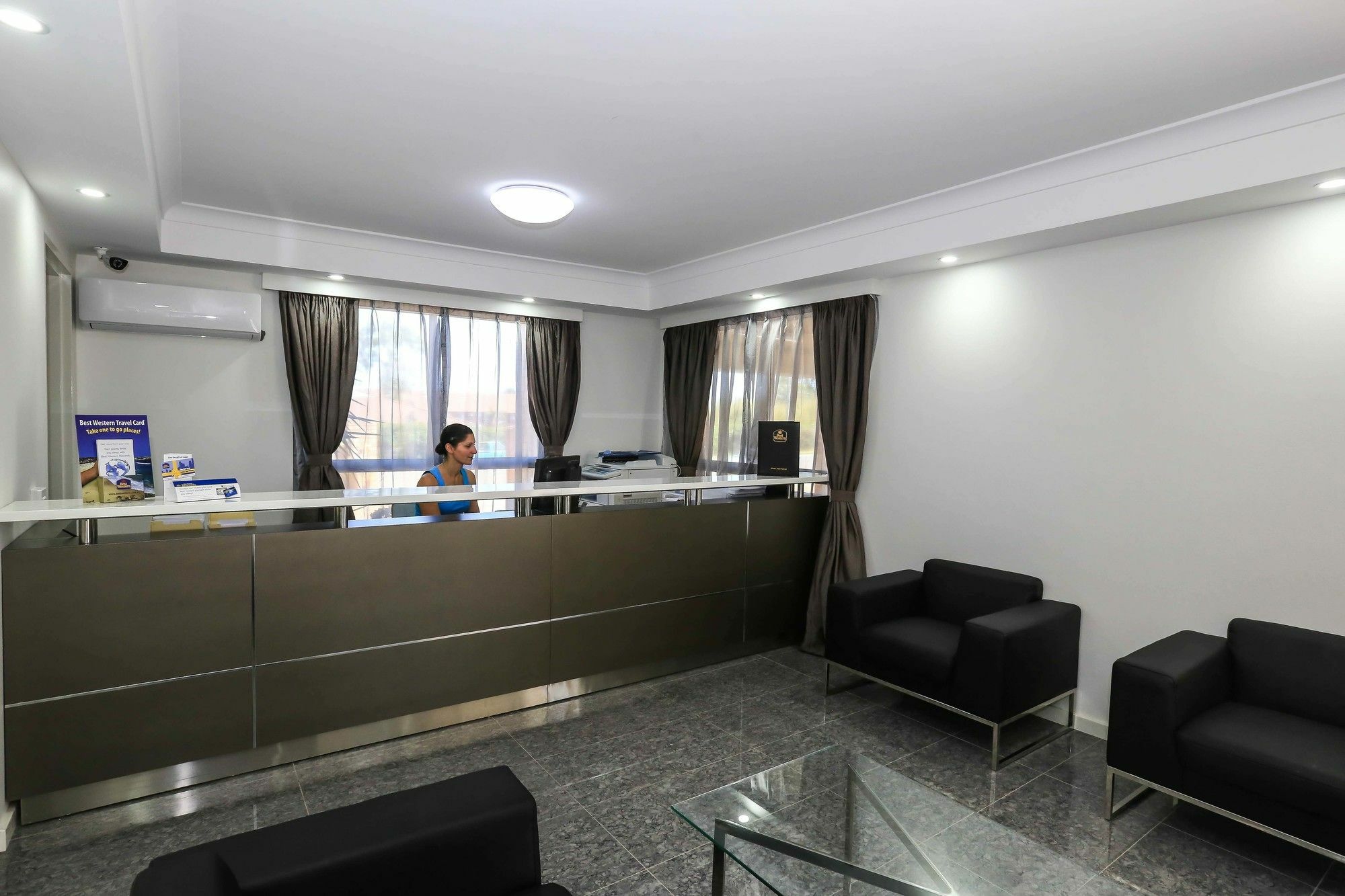 Best Western Casula Motor Inn Екстериор снимка