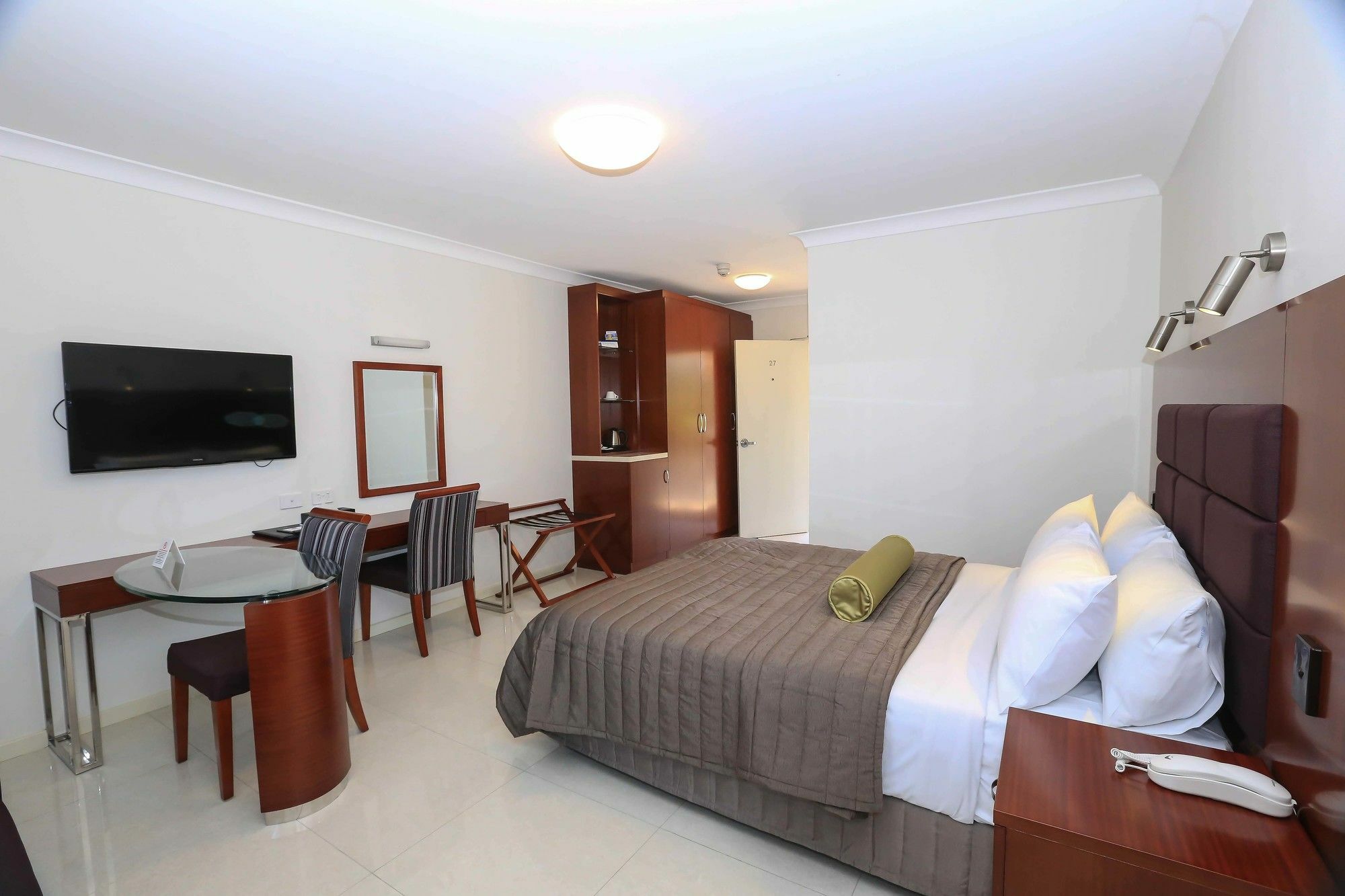 Best Western Casula Motor Inn Екстериор снимка