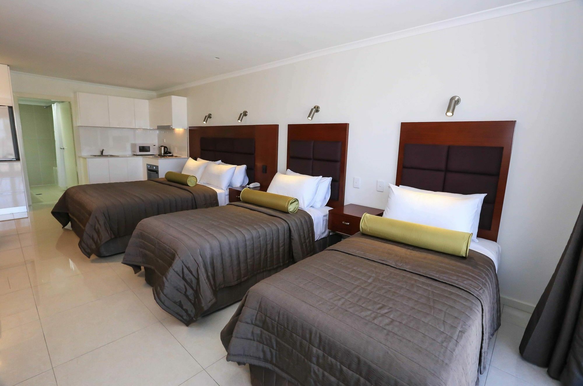 Best Western Casula Motor Inn Екстериор снимка