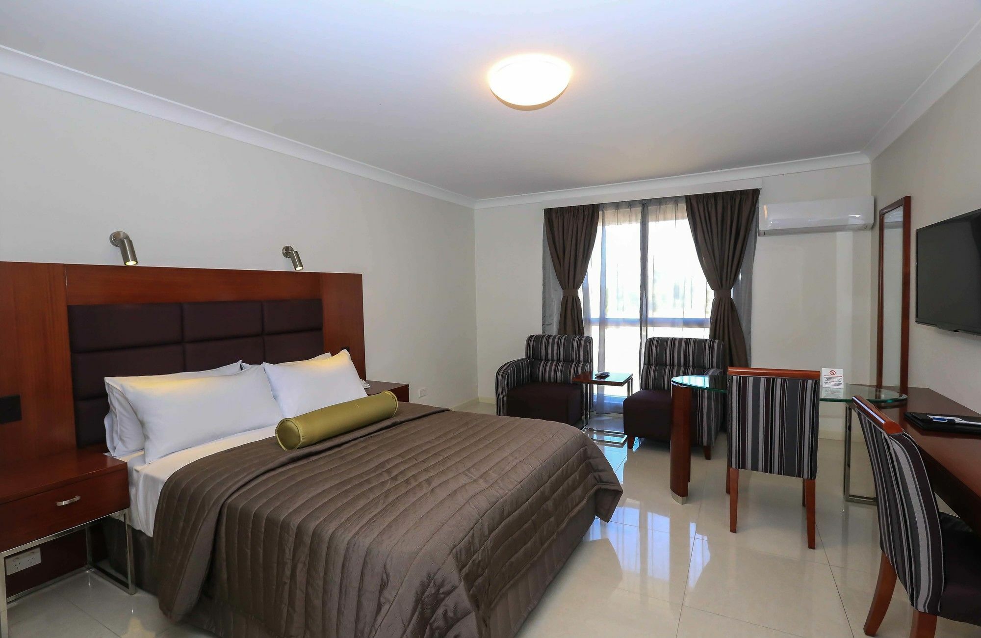 Best Western Casula Motor Inn Екстериор снимка