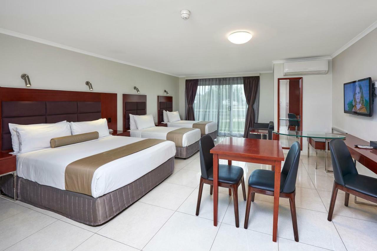 Best Western Casula Motor Inn Екстериор снимка