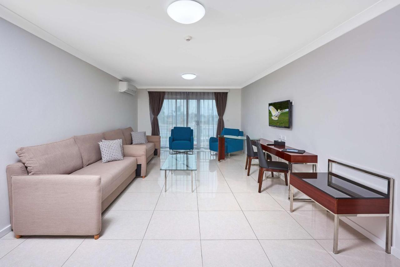 Best Western Casula Motor Inn Екстериор снимка
